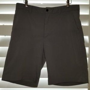 Greg Norman Men's Golf Shorts Size 36
